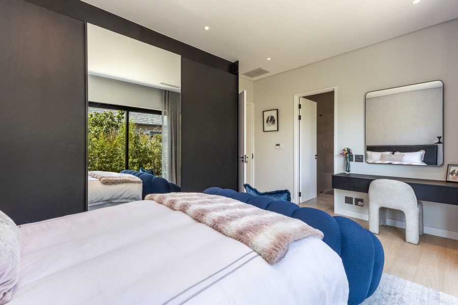 4 Bedroom Property for Sale in Pearl Valley at Val de Vie Western Cape